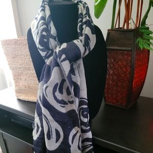 Pashmina Reversible Scarf with fringe ends
